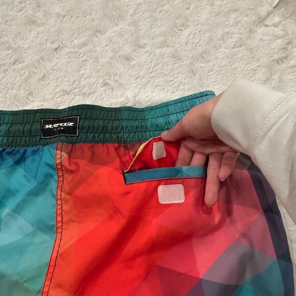 NWT Surf Cuz - Rainbow Diamond Pattern Board Shorts - M - Picture 13 of 13
